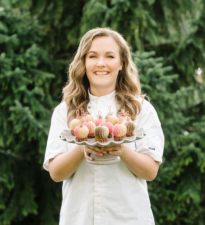 Olga Kaju, magusalaua koolitaja