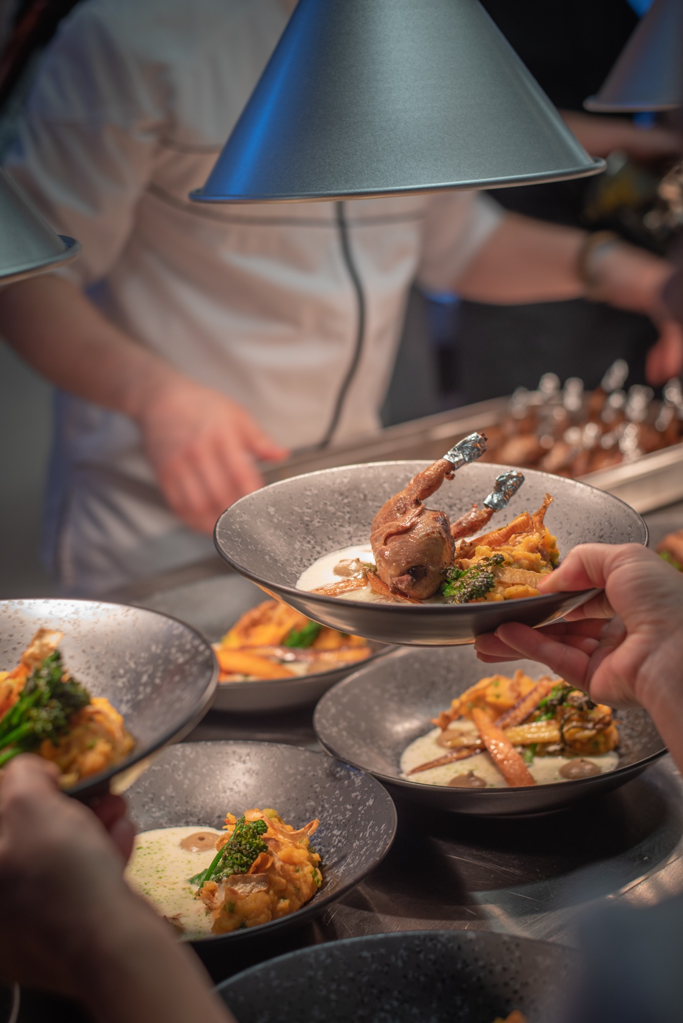 emadepäeva õhtusöök vutt