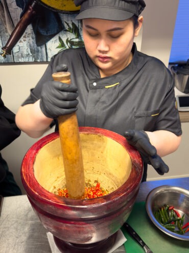 Tai õhtusöök OHHis salati valmistamine